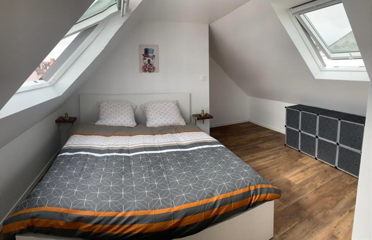 Duplex Calme Et Cosy II Apartment กงการ์โน ภายนอก รูปภาพ